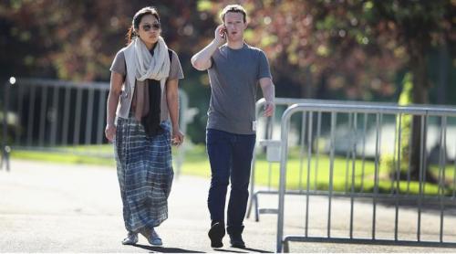 În 2016, soția lui Zuckerberg, Priscilla, a fondat o școală. După 10 ani și 125 de milioane de $ investiți board ul a decis s o închidă