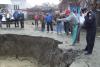 Gospodărie înghiţită de un crater imens 18412915