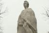 Cea mai veche statuie a poetului Mihai Eminescu, vandalizată la Galaţi 18417372