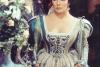 LIZ TAYLOR 18425694