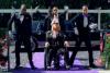 Lady Gaga a revoltat asociaţiile pentru persoane cu handicap, apărând pe scenă într-un scaun cu rotile (Video) 594198
