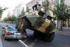 Primarul din Vilnius a trecut cu tancul peste o maşină parcată ilegal (VIDEO) 869898