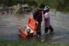 Câinii printre victimele inundaţiilor din Tailanda 2044294
