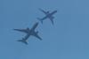 Iluzie optică sau risc maxim? Două avioane aproape de coliziune în apropiere de Londra (GALERIE FOTO) 12654454