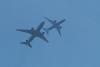 Iluzie optică sau risc maxim? Două avioane aproape de coliziune în apropiere de Londra (GALERIE FOTO) 12654456