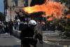 Grecia este paralizată de de protestele violente de la Atena şi de greva generală de 24 de ore 18138663