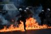 Grecia este paralizată de de protestele violente de la Atena şi de greva generală de 24 de ore 18138664