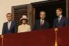 Regele Mihai a salutat mulţimea, la Palatul Elisabeta. Majestatea Sa își sărbătorește onomastica și împlinirea vârstei de 92 de ani 18466418
