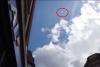 IMAGINI INCREDIBILE! OZN-uri filmate pe cerul Londrei, ziua în amiaza mare, deasupra clădirii BBC Radio 1! (VIDEO) 18480883