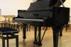 Prin campania „Un pian pentru Lipatti”, Elevii de la Colegiul Național de Arte „Dinu Lipatti” studiază pe un pian performant Steinway 18523715
