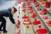 Prin proiectul “Dragostea poartă Pantofii roșii”, Fundația Mereu Aproape luptă contra violenței împotriva femeilor 18605640