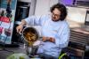 Chef Florin Dumitrescu, curs de gătit alături de câștigătorul aplicației Chefi la cuțite 18654168