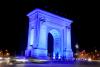 GALERIE FOTO Arcul de Triumf a fost luminat în albastru pentru a marca Ziua Internaţională de Conştientizare a Autismului 18655728