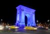 GALERIE FOTO Arcul de Triumf a fost luminat în albastru pentru a marca Ziua Internaţională de Conştientizare a Autismului 18655729