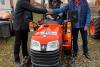 (P) Doi fermieri din Sălaj au primit un tractor de ultimă generație de la Alpha Bank 18768163