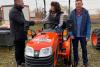 (P) Doi fermieri din Sălaj au primit un tractor de ultimă generație de la Alpha Bank 18768164
