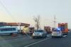 Nouă persoane rănite, după ce un microbuz și un autoturism s-au lovit pe o șosea din Vrancea 18808402