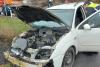 Accident grav în Mureș. Două mașini s-au ciocnit. Două persoane au fost rănite 18809692