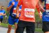Un sportiv de 50 de ani, poreclit Unchiul Chen, a fumat pe toată durata maratonului din China 18810310