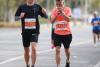 Un sportiv de 50 de ani, poreclit Unchiul Chen, a fumat pe toată durata maratonului din China 18810311