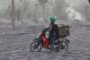 Erupție vulcanică în Indonezia. Mii de persoane au fost evacuate! 18813515