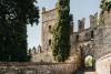 Un castel din Italia și satul în care se află se vând cu 2 milioane de dolari  18815756