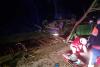 Accident teribil noaptea trecută în Botoșani provocat de un șofer fără permis. Un tânăr de 20 de ani a murit și alte trei persoane au fost rănite 18818282