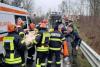Accident teribil pe o șosea din Caraș-Severin. Un copac a căzut peste o mașină aflată în trafic. Un băiat de 14 ani a murit 18823947