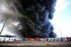 Incendiul uriaș în portul turc Iskenderun provocat de cutremurul de luni nu a fost stins 18824469