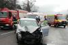 Accident grav în Suceava. Au intrat cu mașina într-un parapet. Două persoane au fost rănite 18826277