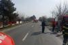 Accident pe DN 2A, în județul Ialomița. O mașină a intrat într-un copac. Două persoane au fost rănite 18829259