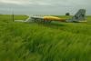 Un avion de mici dimensiuni a aterizat forţat pe un câmp din Ialomița, după ce a rămas fără combustibil 18840055