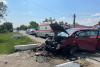 Accident în Vaslui. Un autoturism a lovit un cap de pod. În mașină se afla și un bebeluș 18840483