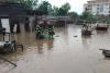 Inundații de proporții în 9 județe. 30 de localități grav afectate. Sute de case, curți și străzi sub ape 18844359