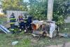 Tragedie pe un drum comunal din județul Galați. Doi morți după ce un bărbat fără permis a intrat cu mașina într-un stâlp 18854444
