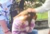 Atenție! Imagini care vă pot afecta emoțional! O fetiță de 11 ani a fost bătută crunt de alte două copile în curtea unui liceu din Hunedoara 18858076