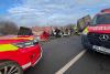 Accident grav la Galați. Un camion și o autospecială s-au ciocnit violent și au ieșit de pe șosea 18874725