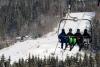 Turism de război. Românii merg la schi în Ucraina: ”Nu sunt semne de conflict în zonă, totul pare normal” 18880276