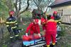 Un bărbat de 30 de ani a căzut într-o fântână adâncă de 10 metri, într-o localitate din Suceava 18894274