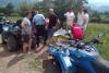 Două tinere s-au răsturnat cu ATV-ul într-o vale din Slănic Moldova 18904739