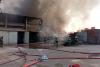 Incendiile fac ravagii în România: Pompierii sătmăreni luptă de 18 ore pentru a stinge flăcările la un depozit de colectare deșeuri 18907467