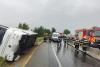 Accident teribil la Cluj. Autocar cu 20 de persoane, răsturnat. Un bărbat de 70 de ani a murit. Planul Roșu de Intervenție a fost activat 18969795