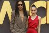 Bombă în showbiz! Zoë Kravitz și Harry Styles, surprinși în ipostaze tandre la Londra. S-a înfiripat o nouă poveste de dragoste? 18969023