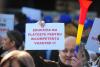 Sindicalişti din educaţie şi studenţi protestează în faţa Palatului Cotroceni 18996436