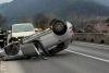 Accident grav pe DN15: Autoturism răsturnat pe plafon după ce a părăsit carosabilul 19001019
