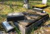 Șantaj cu locul din cimitir 19006578