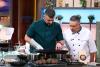 Chefi la cuțite, lider de audiență. Ionela Românianu a abandonat competiția, iar Bianca Podosu a fost eliminată. Diseară, Chef Sautner aruncă-n joc o amuletă surprinzătoare 19007040