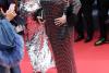 Apariție surpriză a unei românce pe covorul roșu de la Cannes, alături de vedetele cinematografiei mondiale 19010772