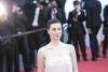 Apariție surpriză a unei românce pe covorul roșu de la Cannes, alături de vedetele cinematografiei mondiale 19010785