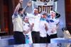 Echipa lui Chef Orlando a câștigat ieri o amuletă, iar tunicile albastre, conduse de Chef Ștefan, au obținut victoria la întrecerea culinară de la Chefi la cuțite – Viitorul are gust 19011832